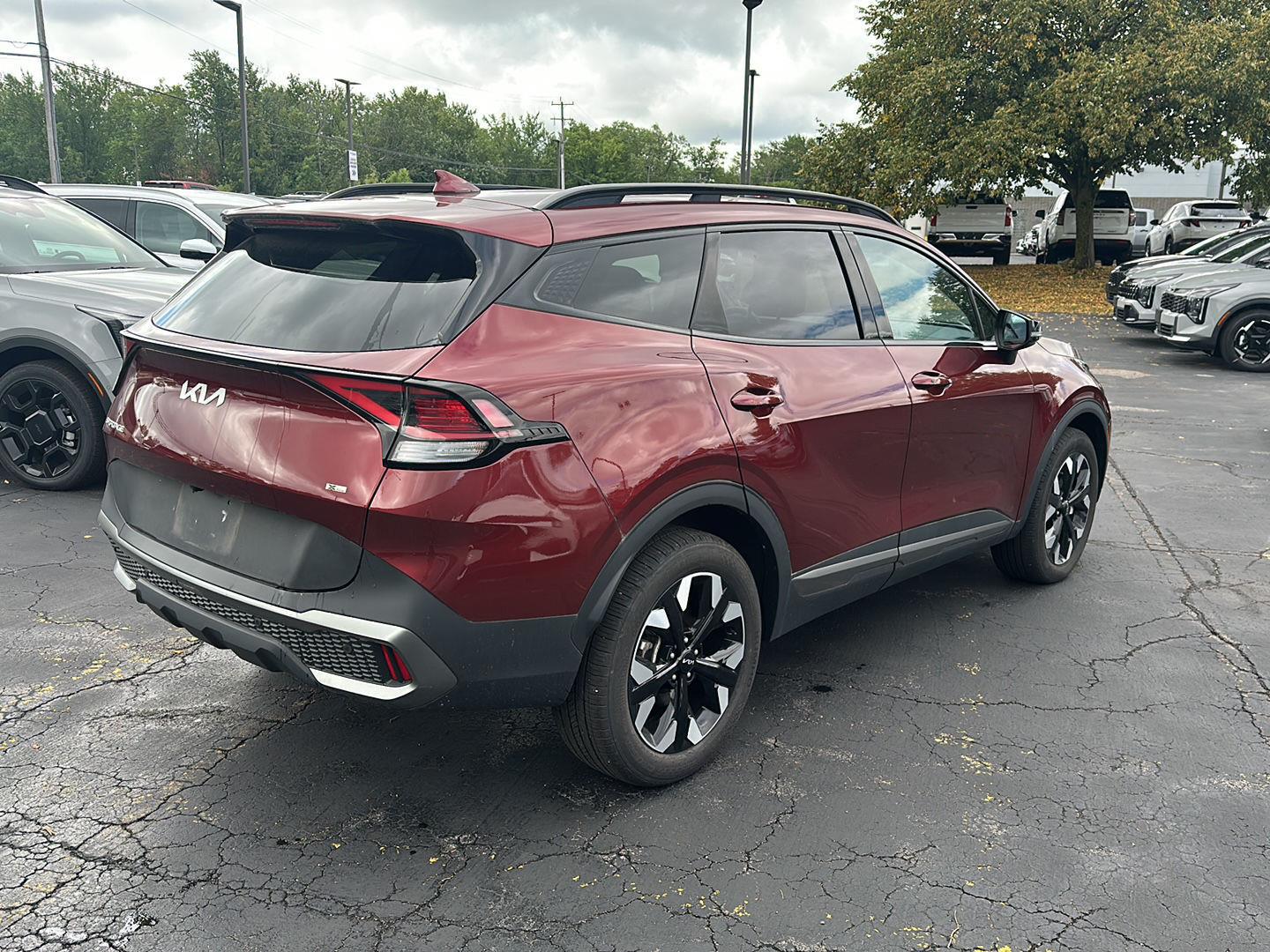 Certified Used 2024 Dawning Red Kia X-Line image 13