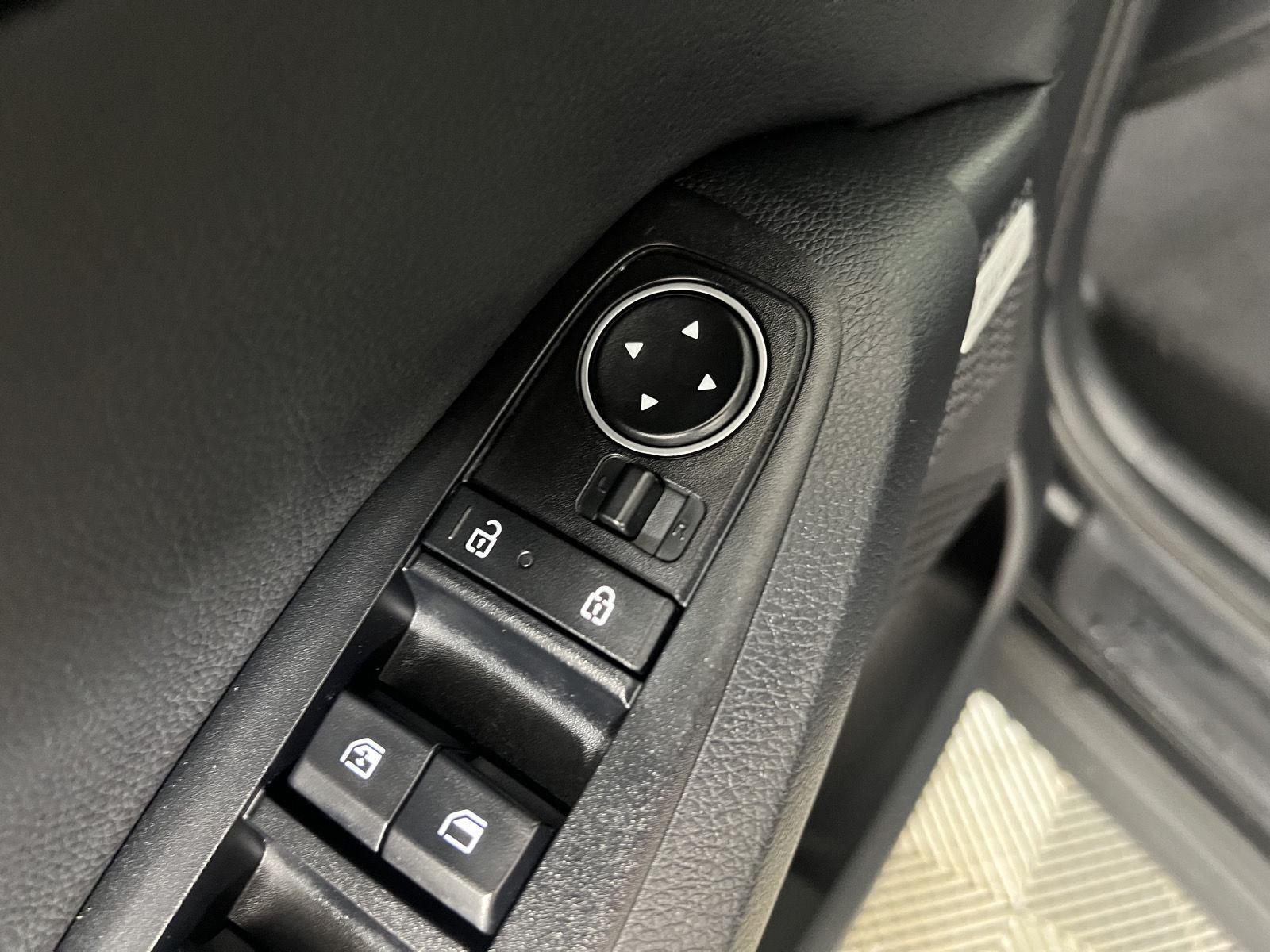 Used 2024 Fusion Black Kia SX image 17