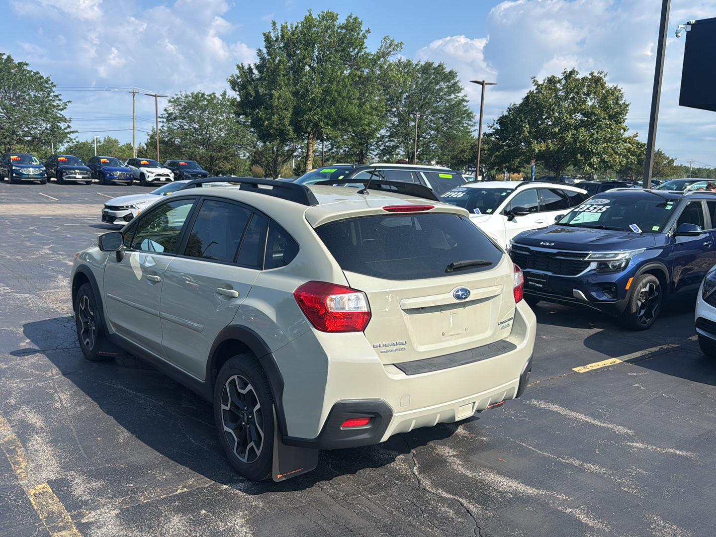 Used 2016 Desert Khaki Subaru Premium image 5