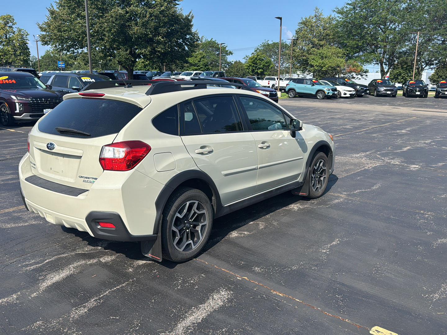 Used 2016 Desert Khaki Subaru Premium image 7