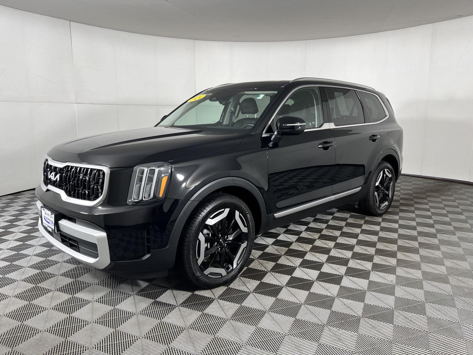 Certified Used 2024 Ebony Black Kia EX image 4