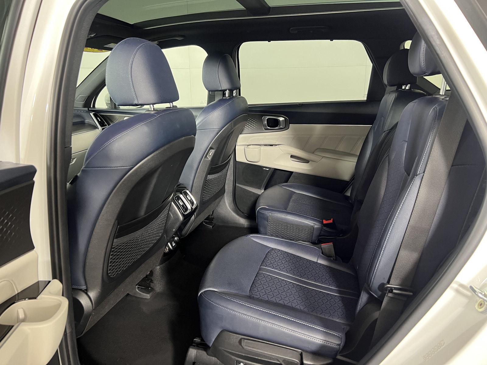Certified Used 2023 Snow White Pearl Kia SX Prestige image 7
