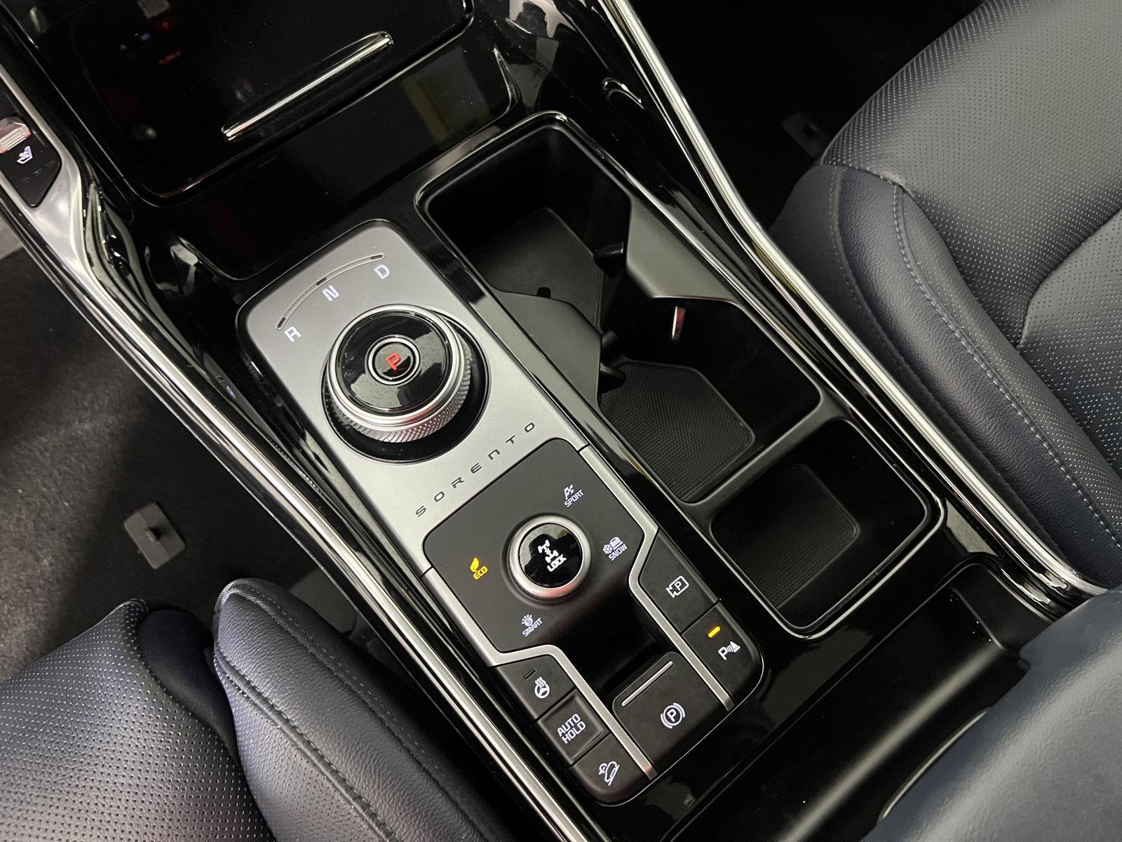 Certified Used 2023 Snow White Pearl Kia SX Prestige image 11