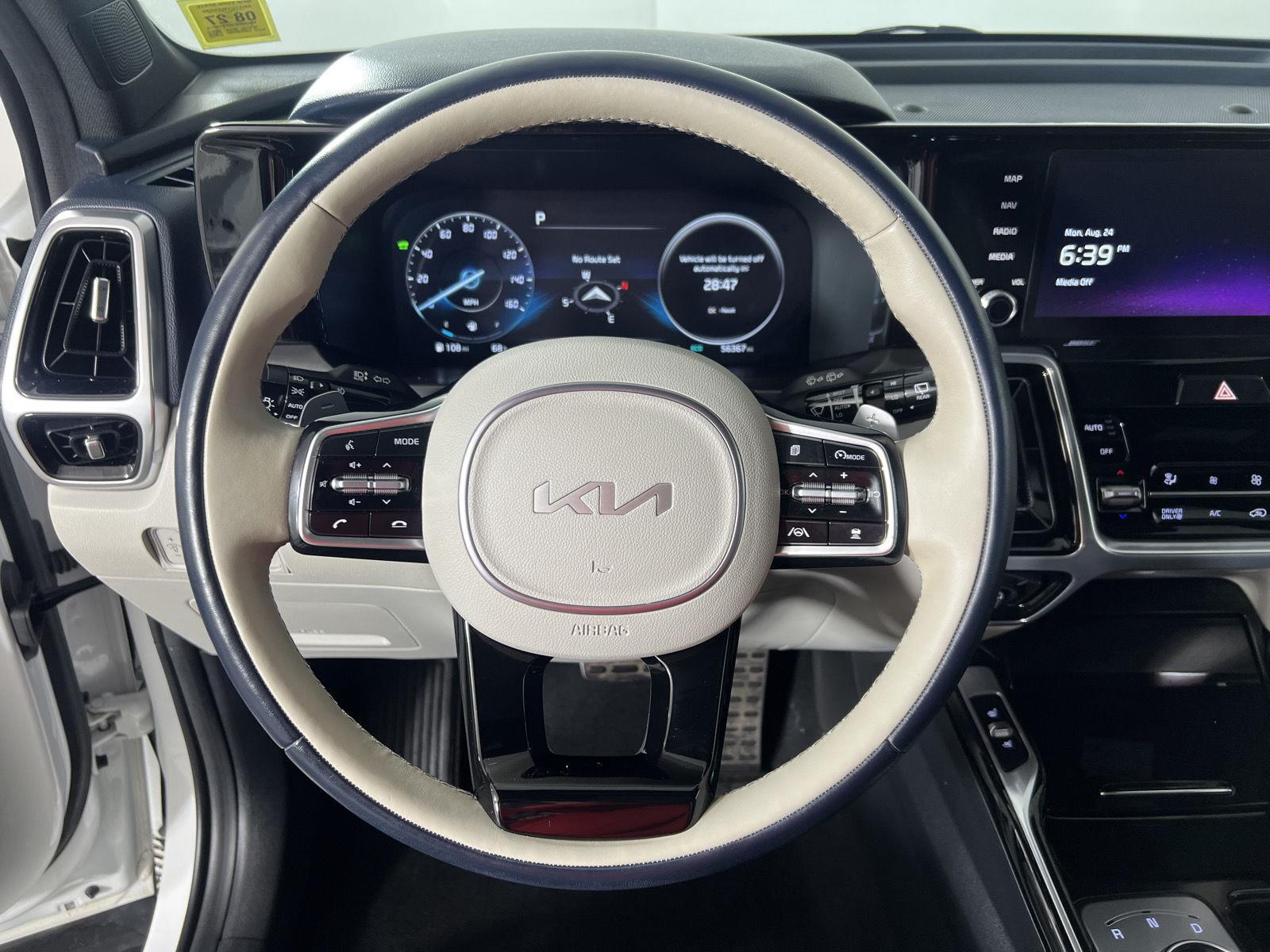 Certified Used 2023 Snow White Pearl Kia SX Prestige image 2