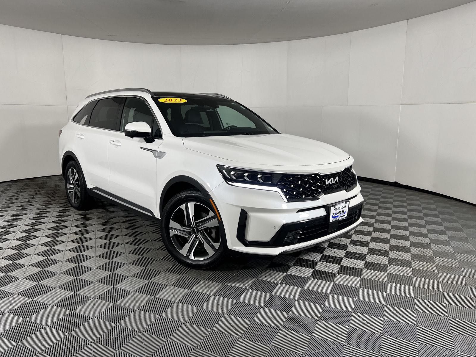 Certified Used 2023 Snow White Pearl Kia SX Prestige image 20
