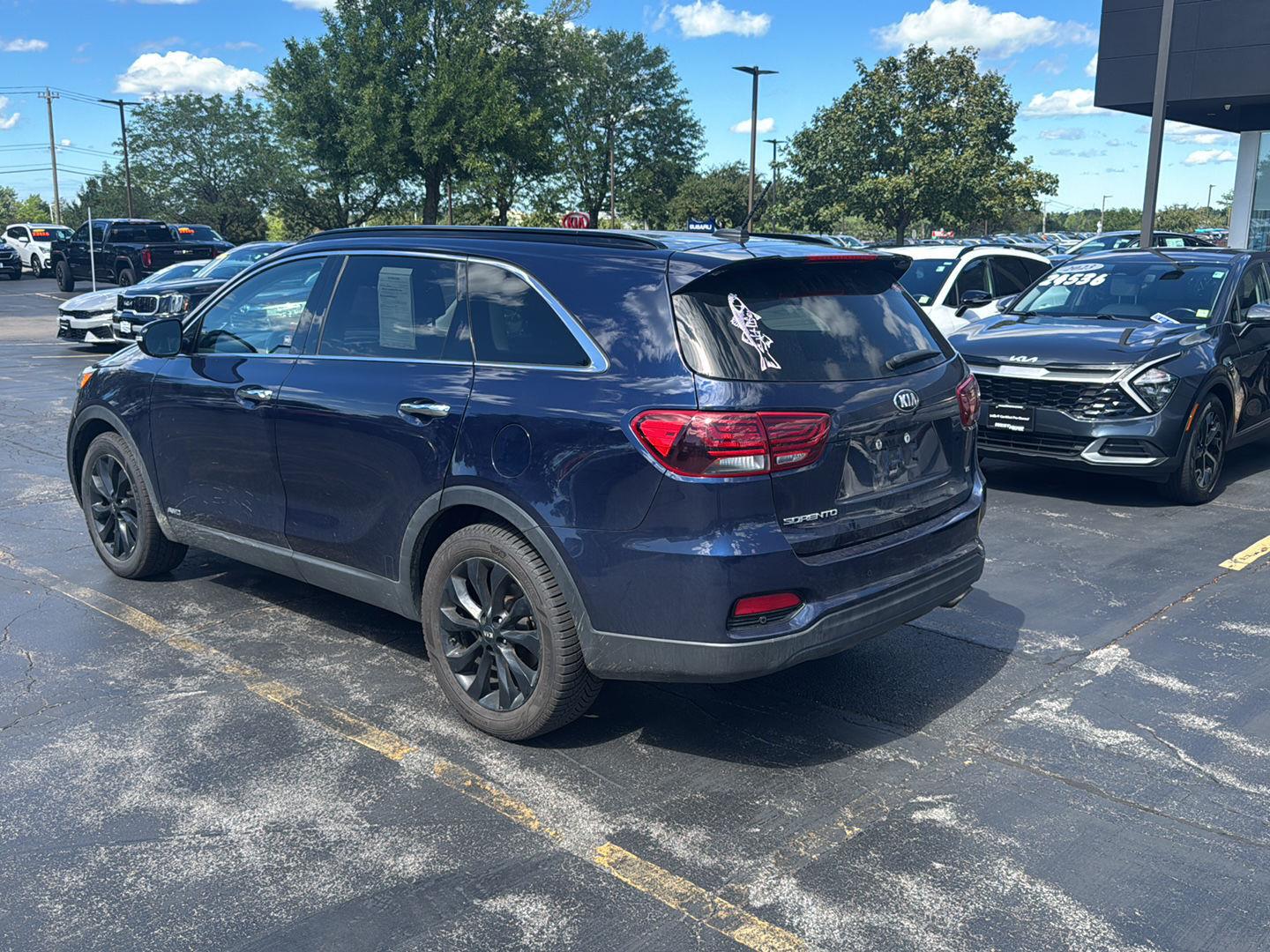Used 2019 Imperial Blue Kia S V6 image 5