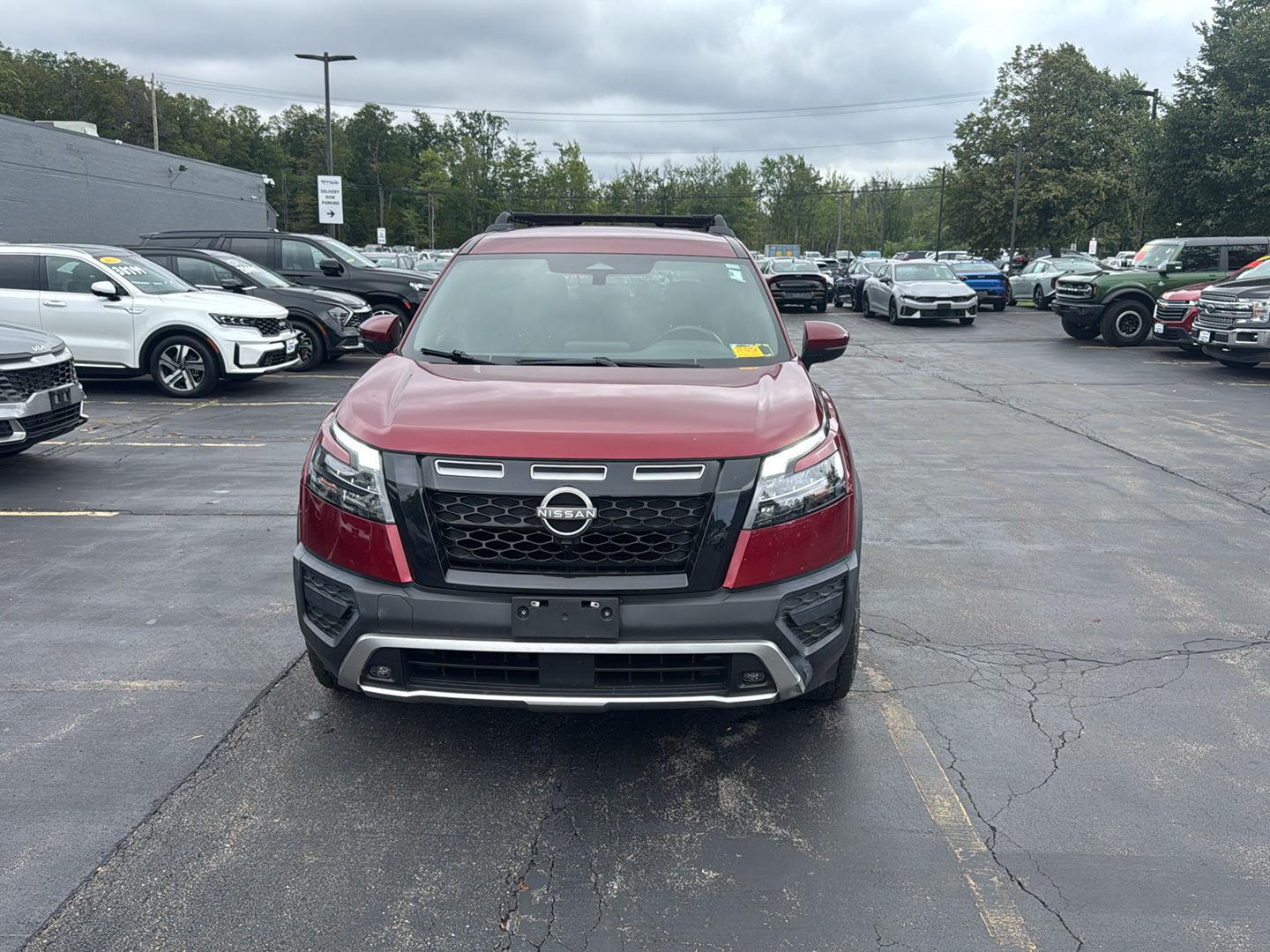 Used 2023 Scarlet Ember Tintcoat Nissan Rock Creek image 4