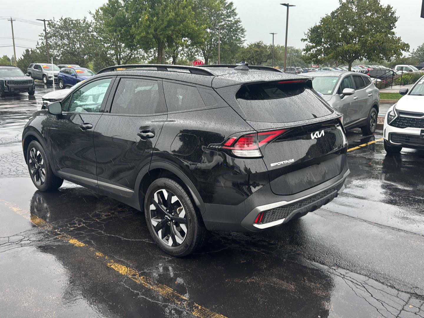 Certified Used 2024 Ebony Black Kia X-Line image 7
