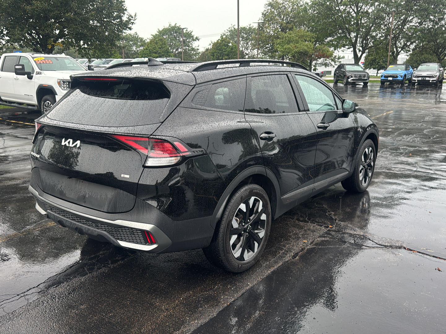 Certified Used 2024 Ebony Black Kia X-Line image 9