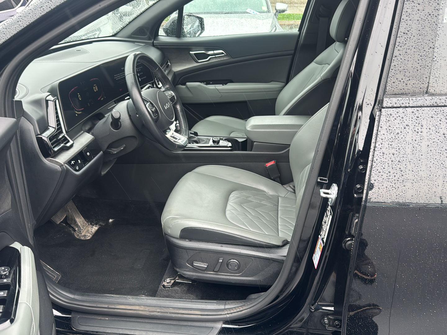 Certified Used 2024 Ebony Black Kia X-Line image 11