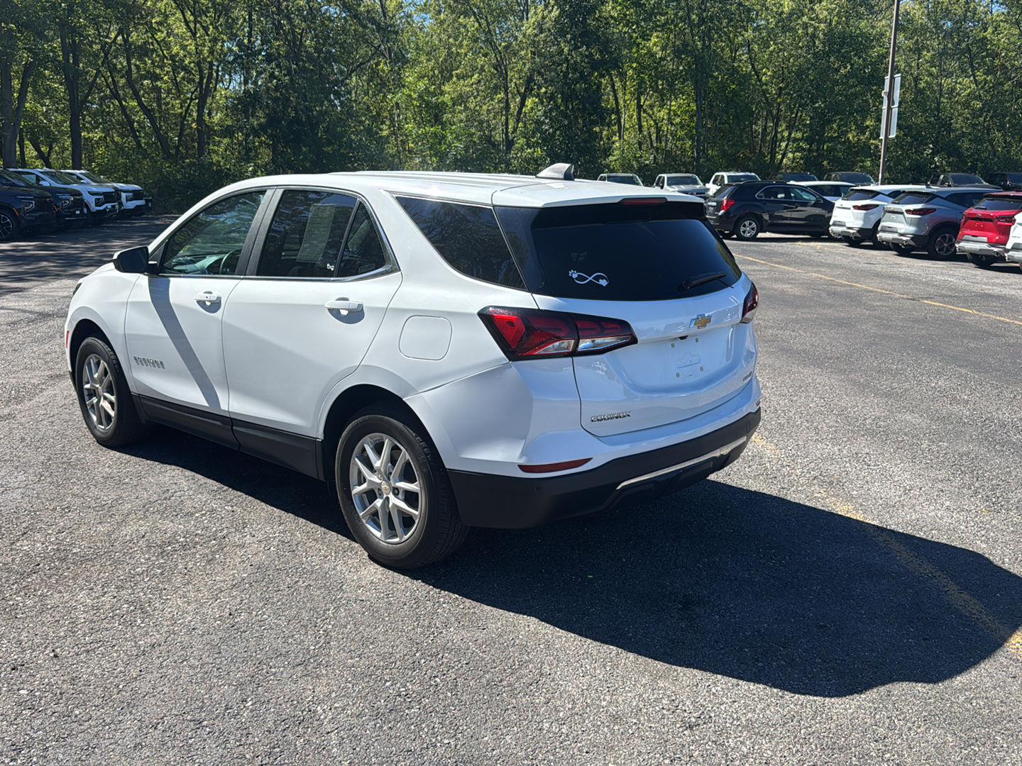Used 2024 Summit White Chevrolet LT image 6