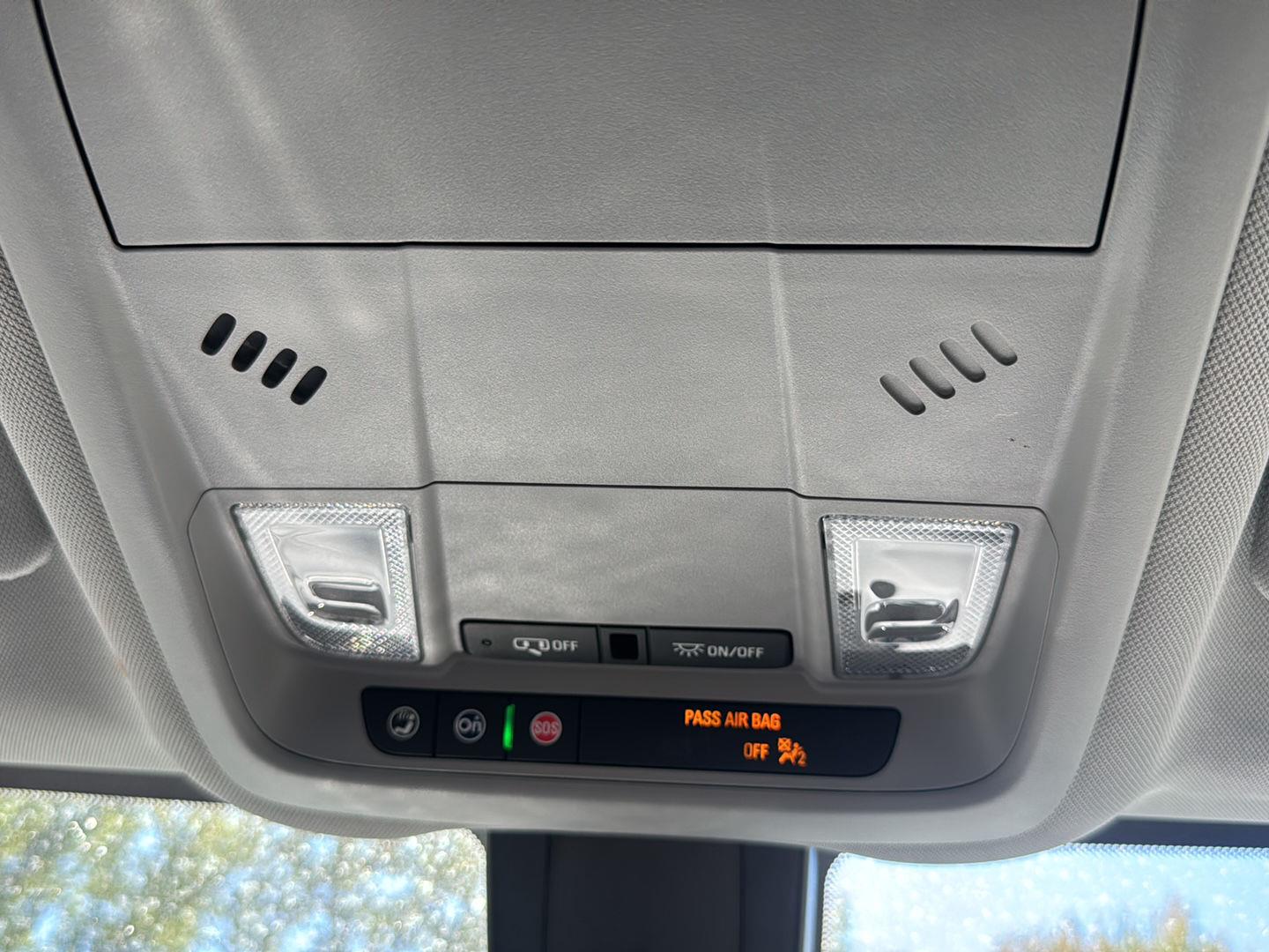 Used 2024 Summit White Chevrolet LT image 20
