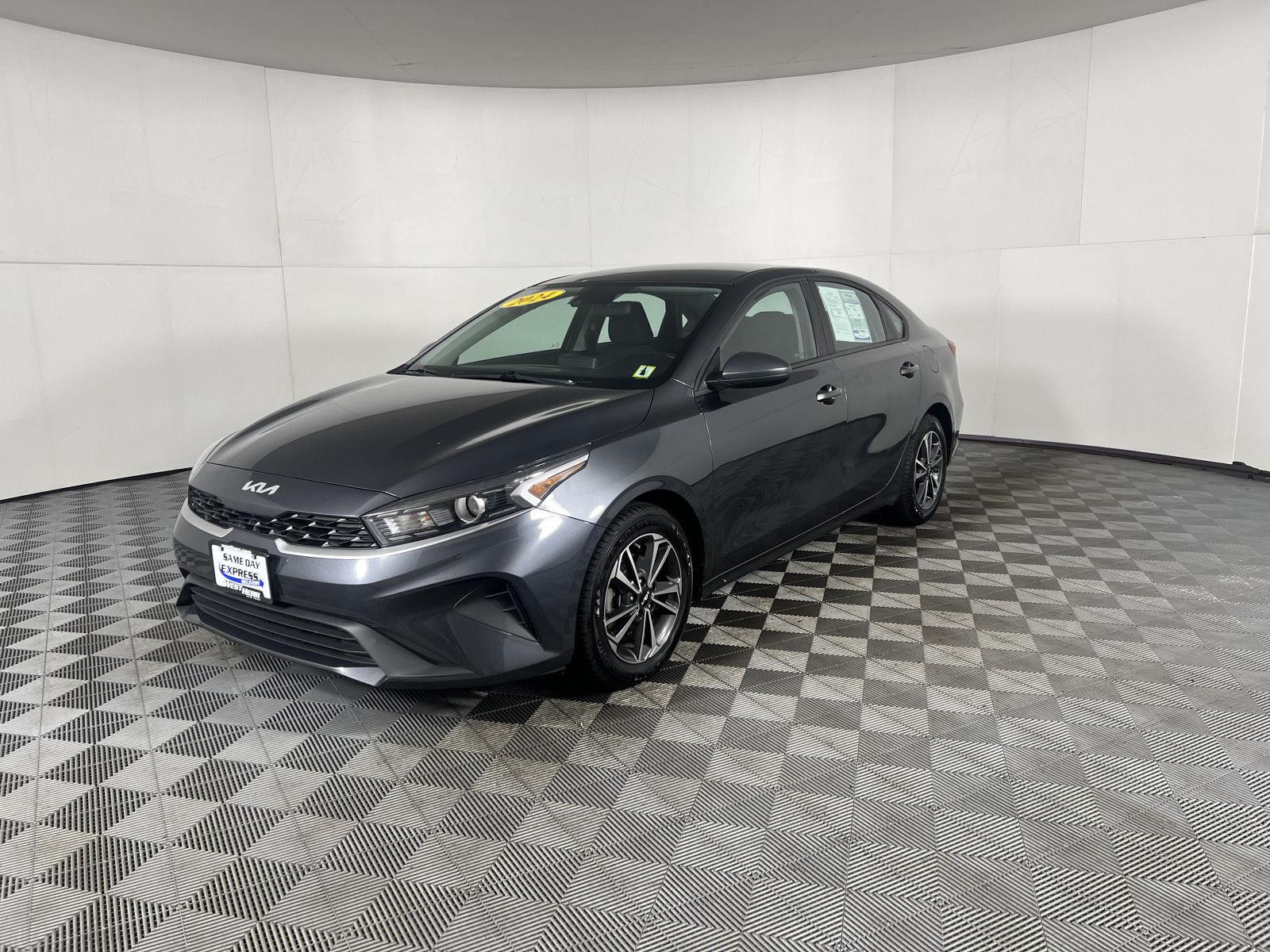 Certified Used 2024 Gravity Gray Kia LXS image 5