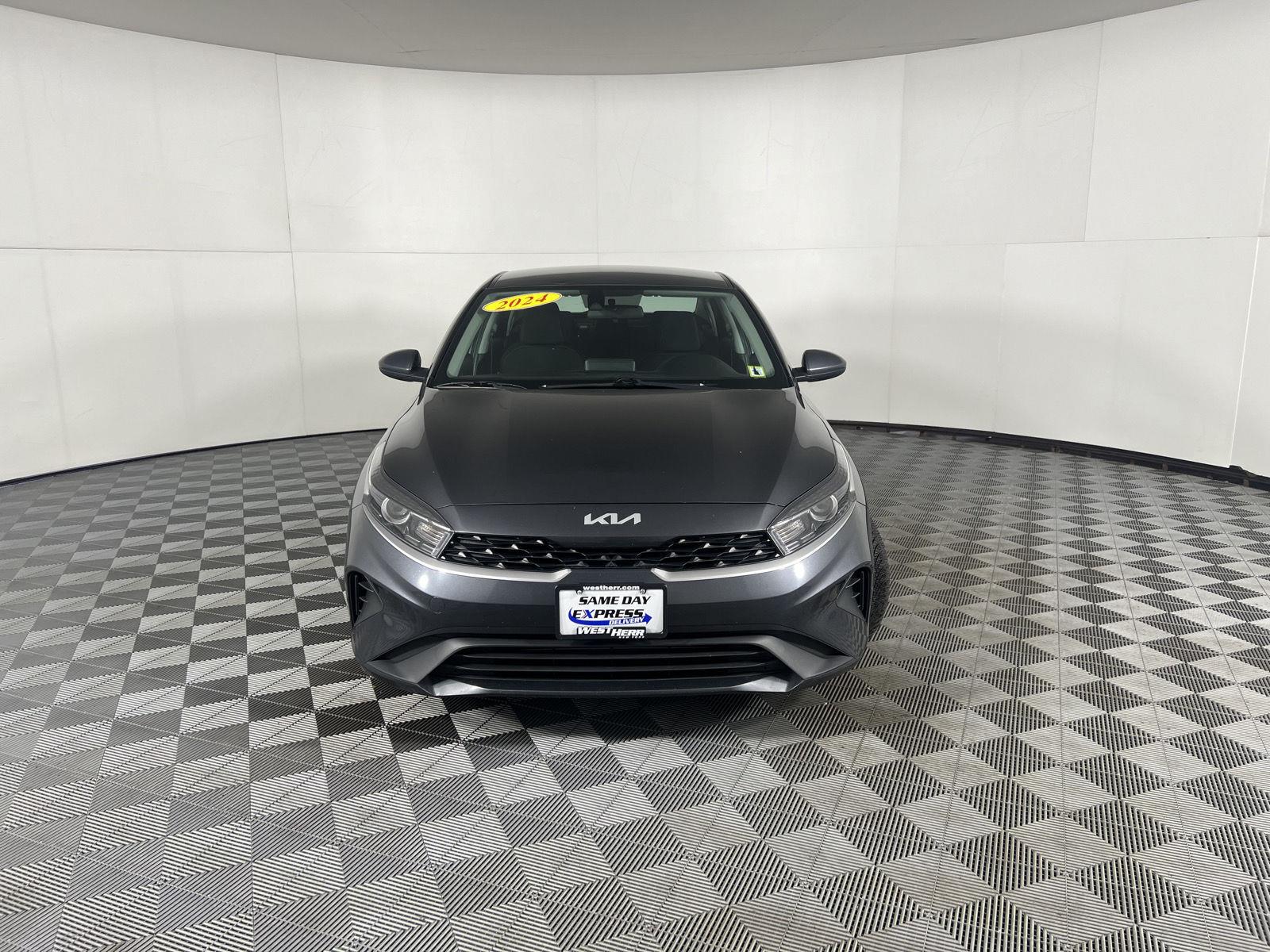 Certified Used 2024 Gravity Gray Kia LXS image 2