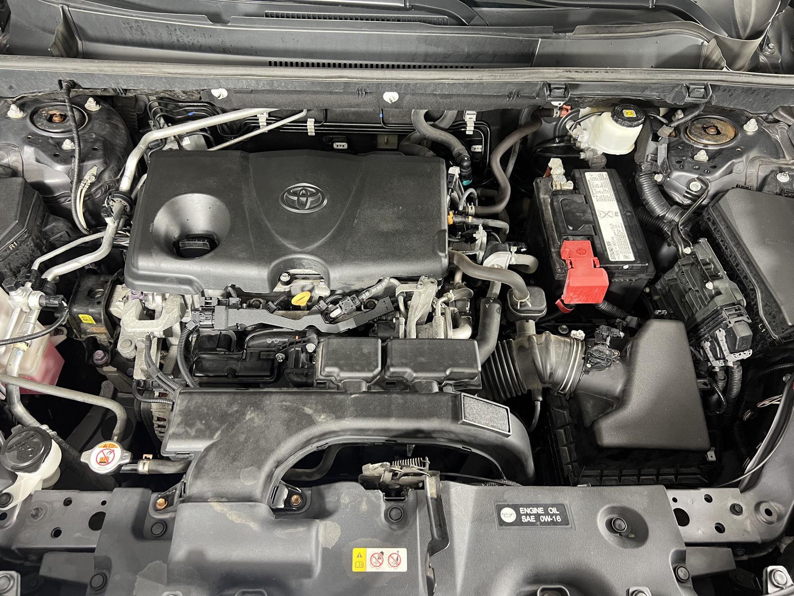 Used 2019 Magnetic Gray Metallic Toyota XLE image 28