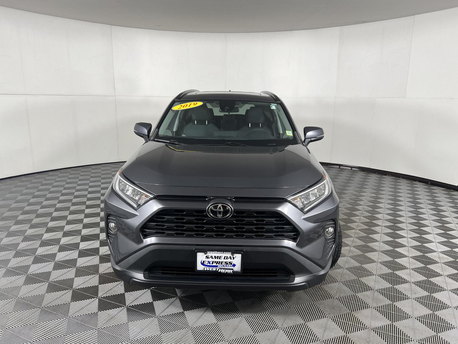 Used 2019 Magnetic Gray Metallic Toyota XLE image 2