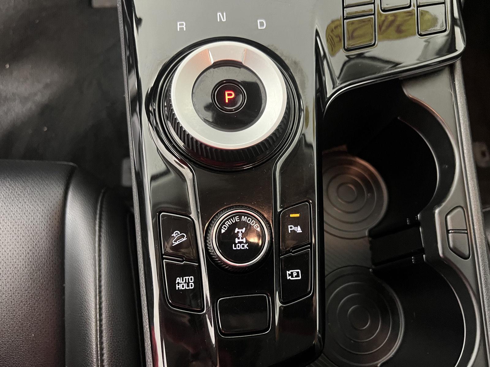 Certified Used 2023 Snow White Pearl Kia EX image 25