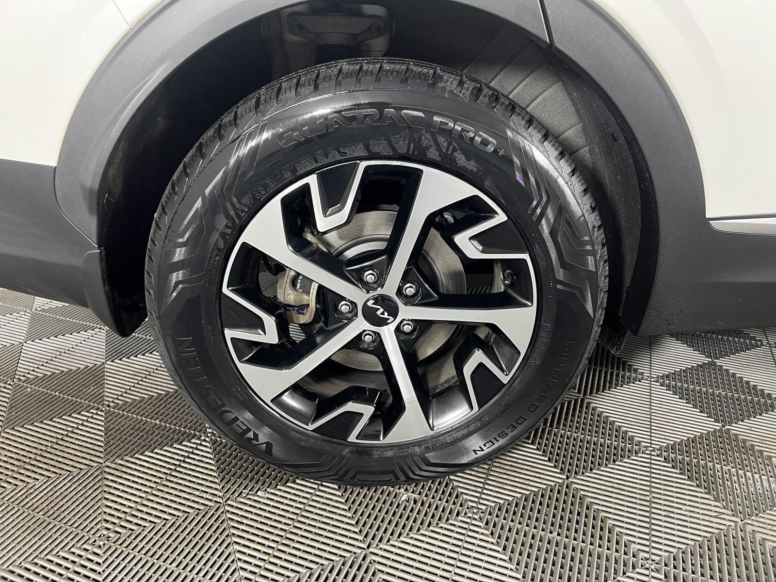 Certified Used 2023 Snow White Pearl Kia EX image 11