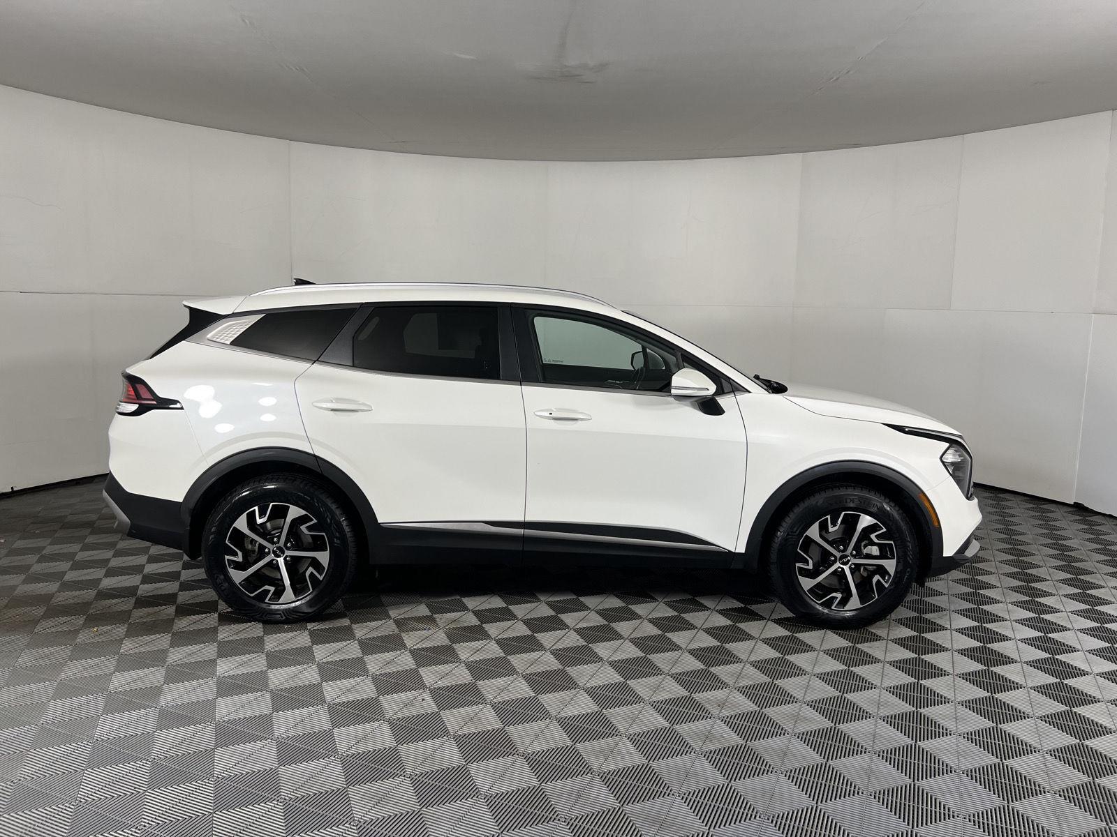 Certified Used 2023 Snow White Pearl Kia EX image 10