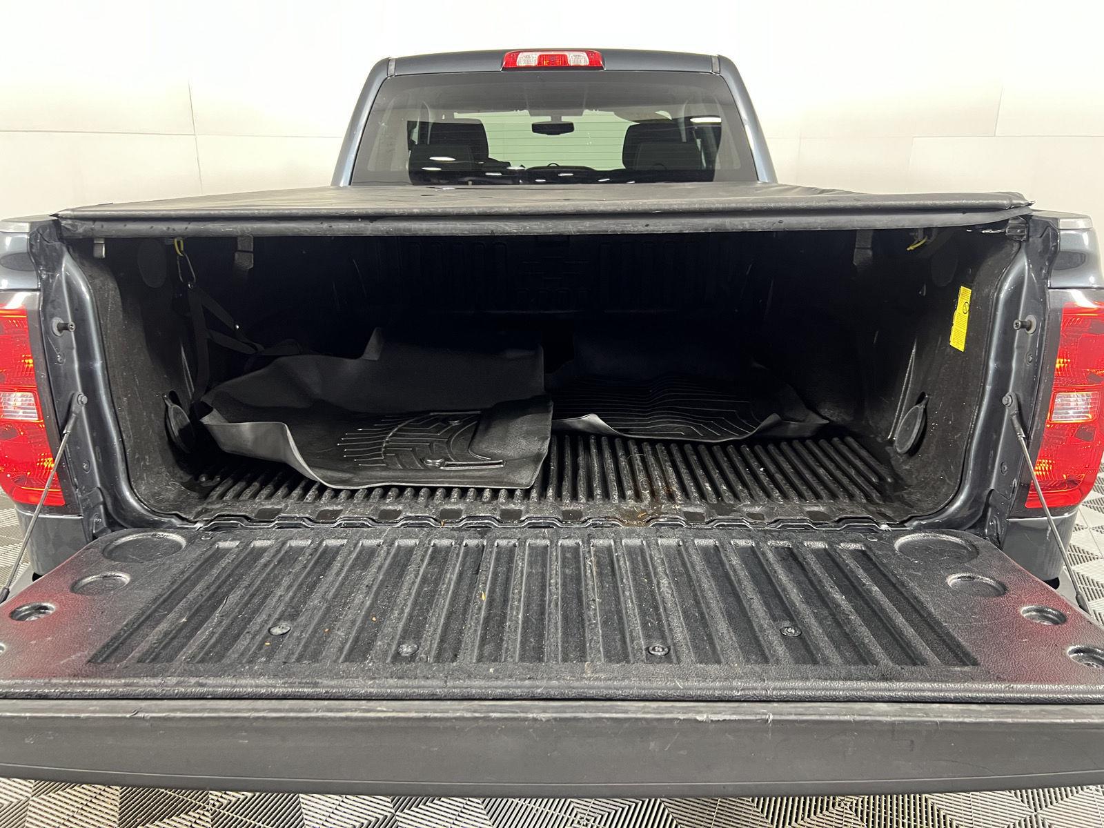 Used 2019 Graphite Metallic Chevrolet LT image 7