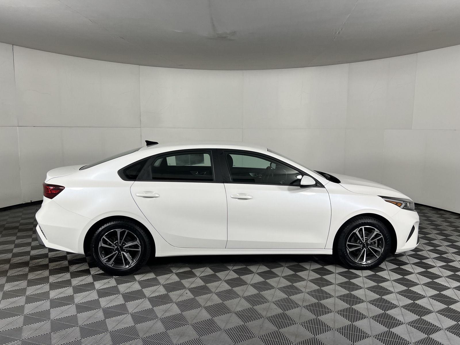 Certified Used 2024 Snow White Pearl Kia LXS image 10