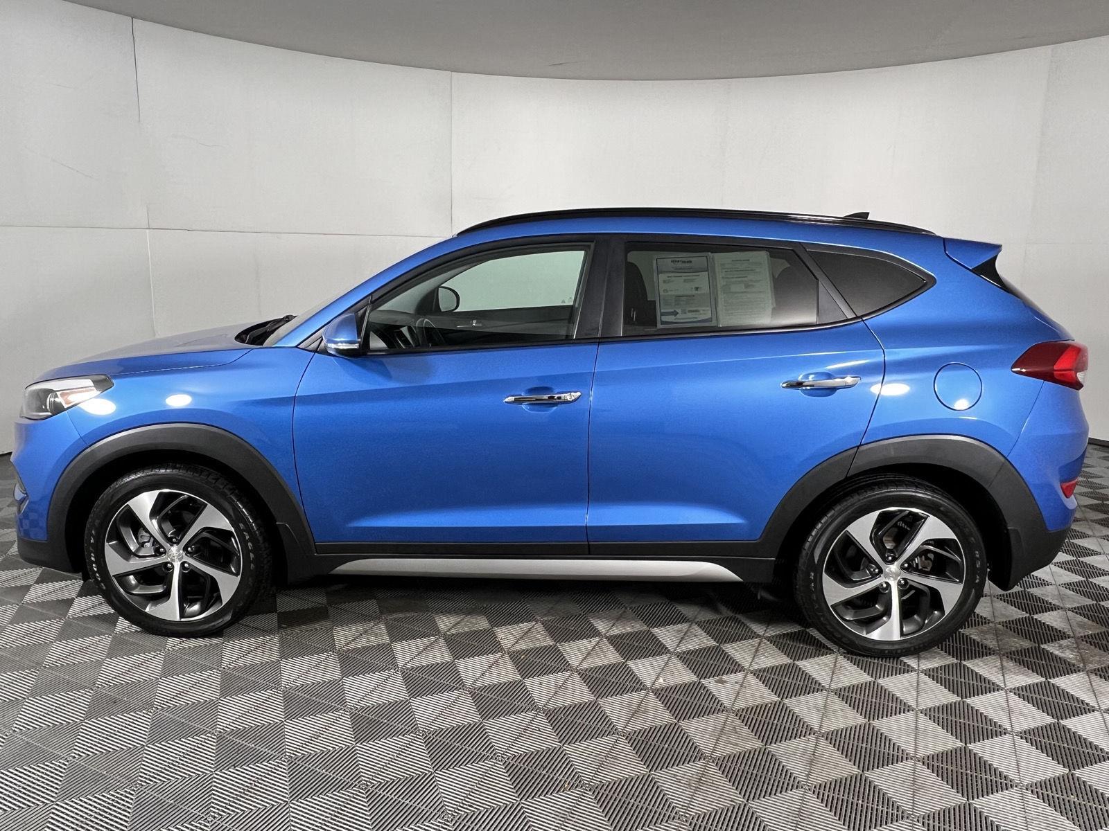 Used 2017 Caribbean Blue Hyundai Limited image 5