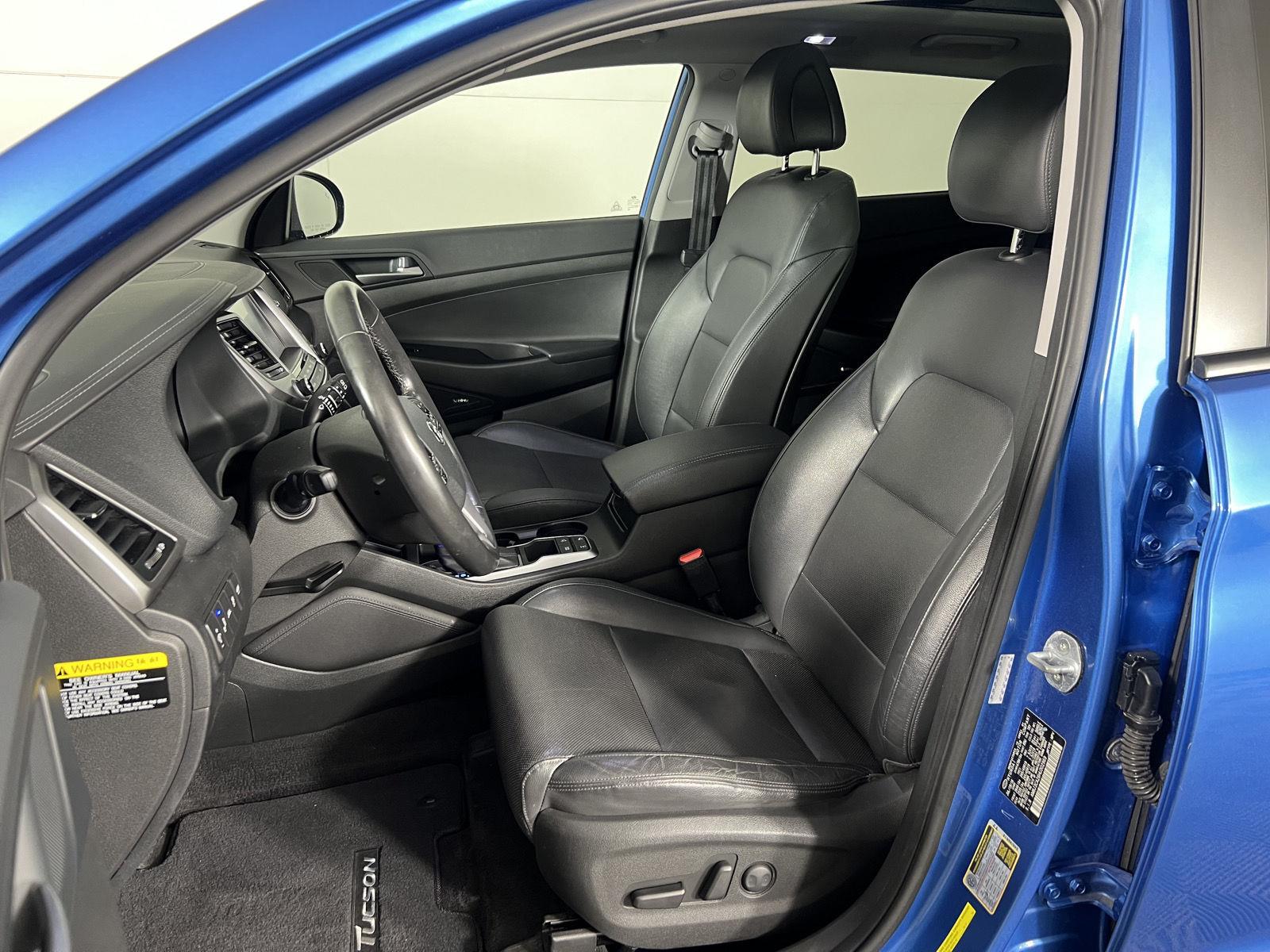 Used 2017 Caribbean Blue Hyundai Limited image 12