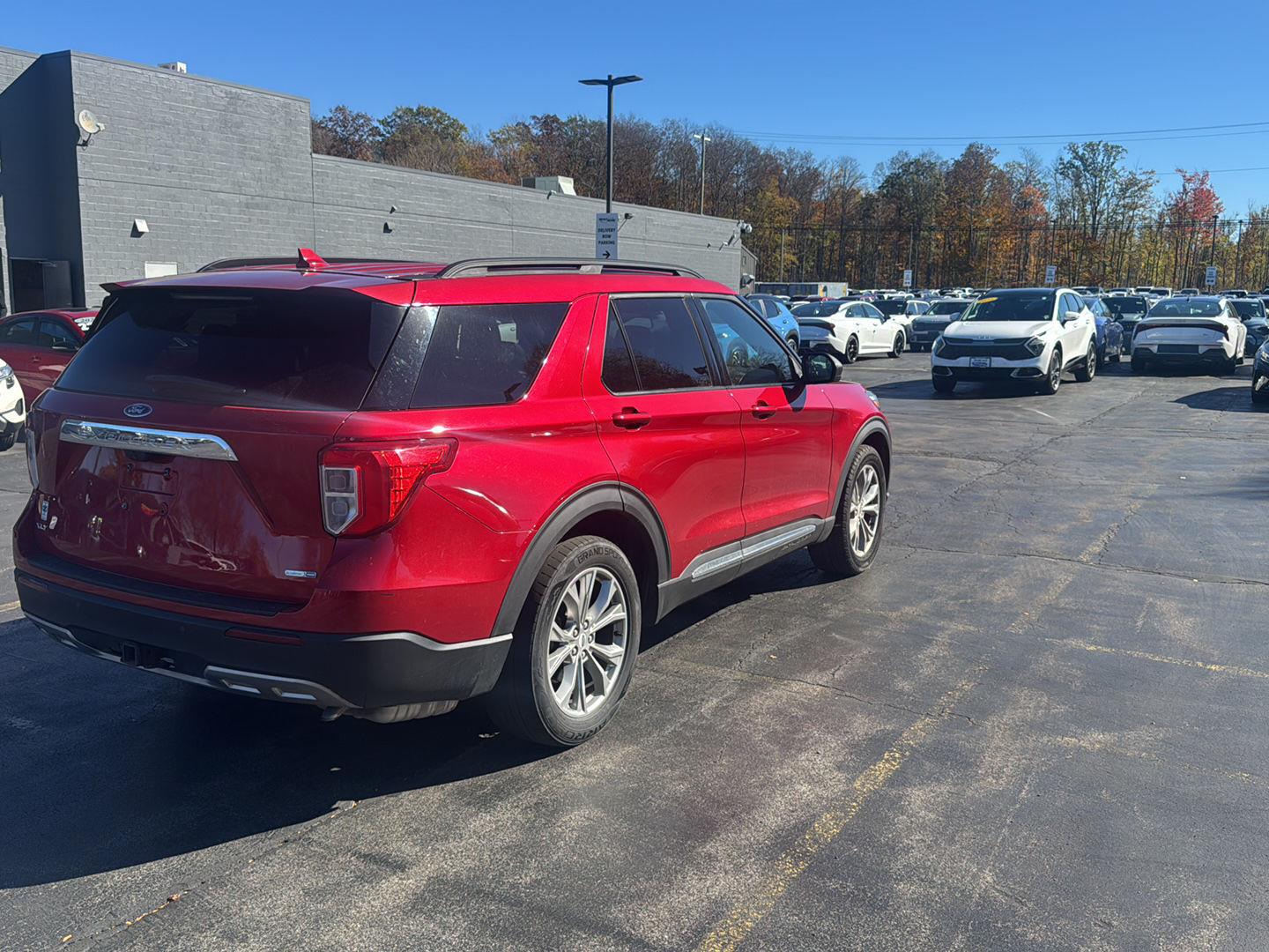 Used 2020 Rapid Red Metallic Tinted Clearcoat Ford XLT image 7