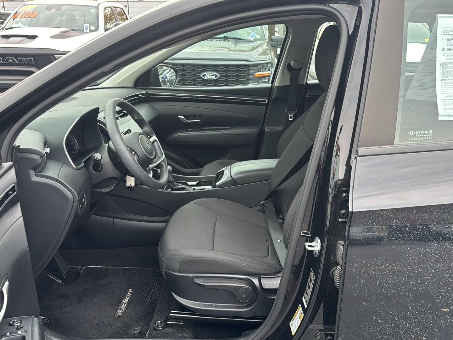 Used 2024 Black Pearl Hyundai SE image 11