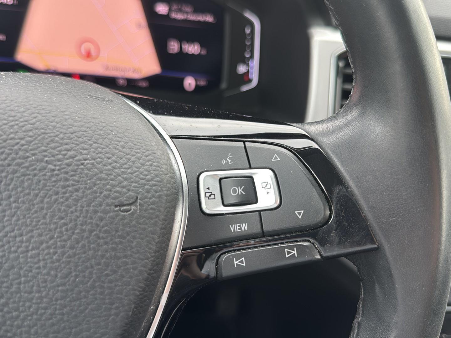 Used 2019 Wh Volkswagen  image 17