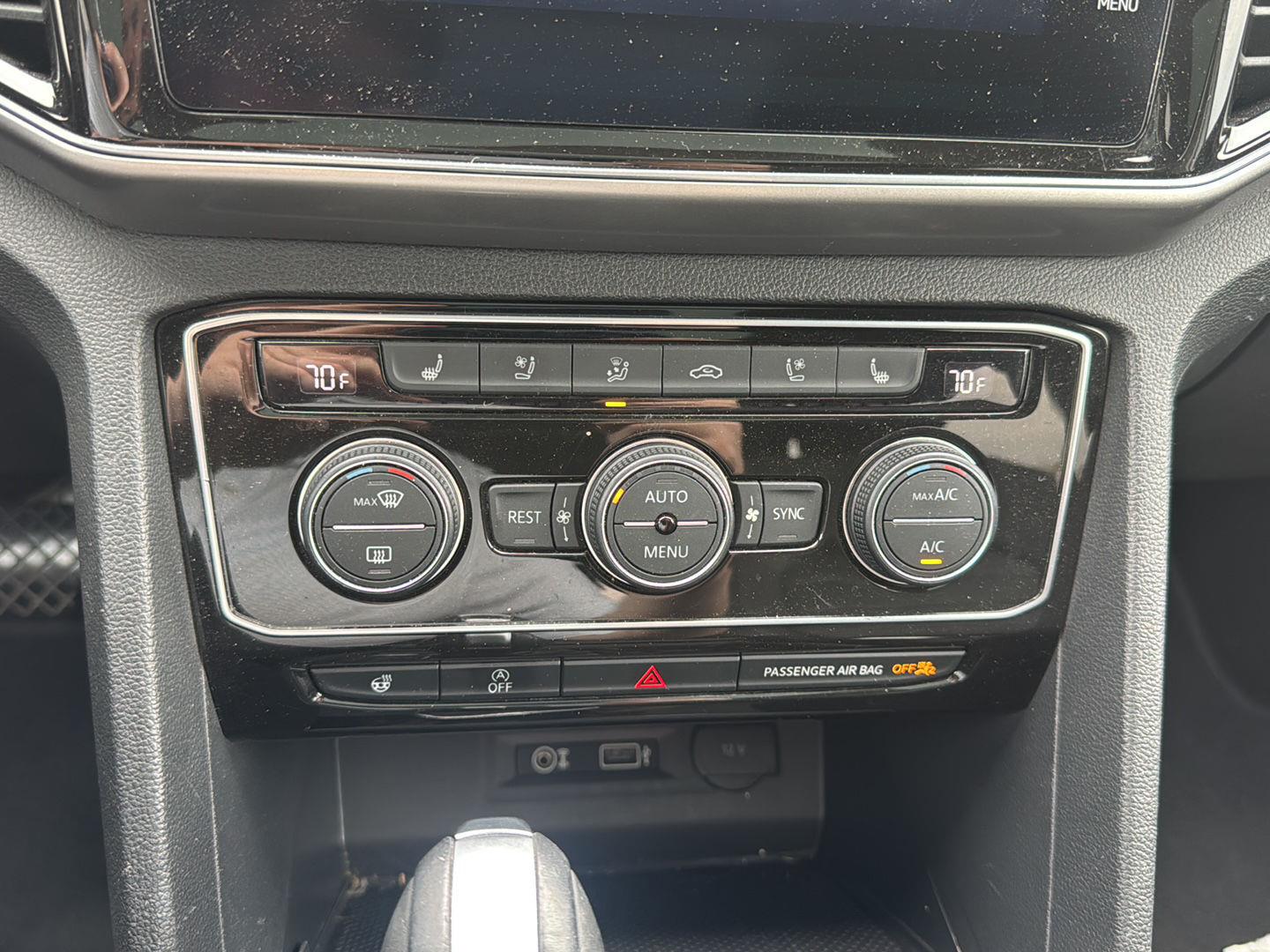 Used 2019 Wh Volkswagen  image 21