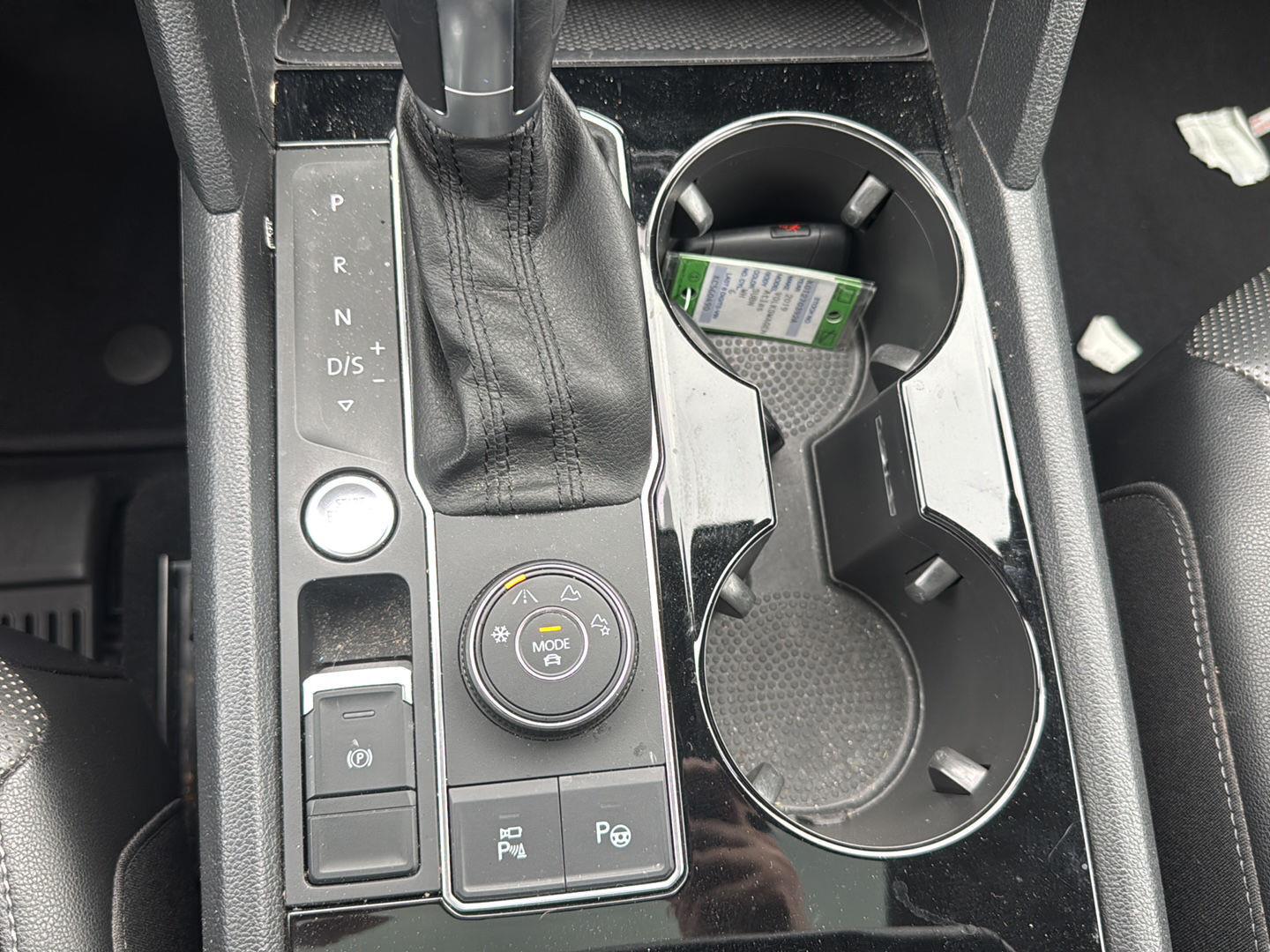 Used 2019 Wh Volkswagen  image 22