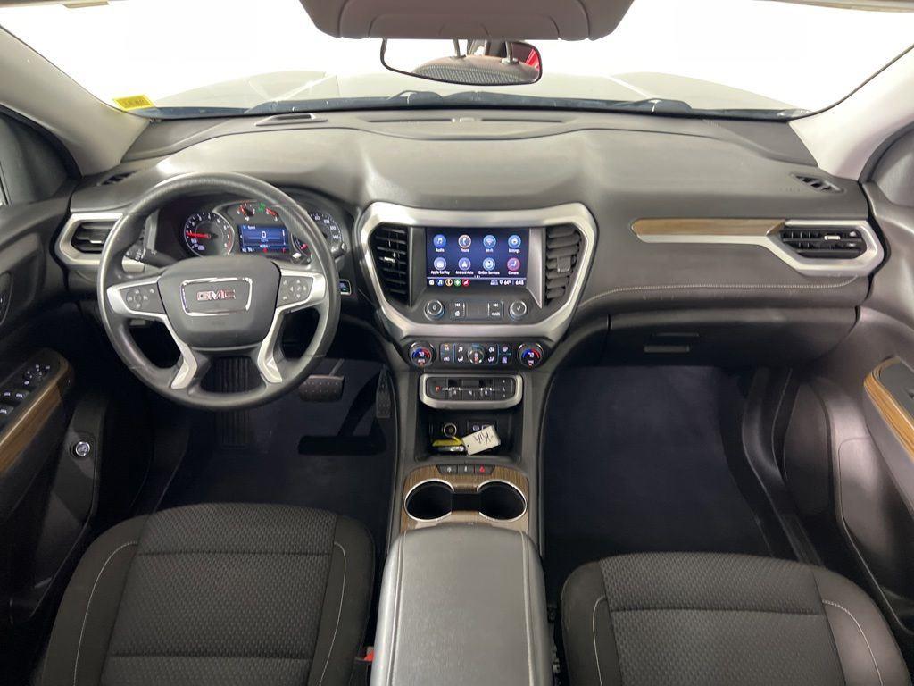 Used 2023 Ebony Twilight Metallic GMC SLE image 2