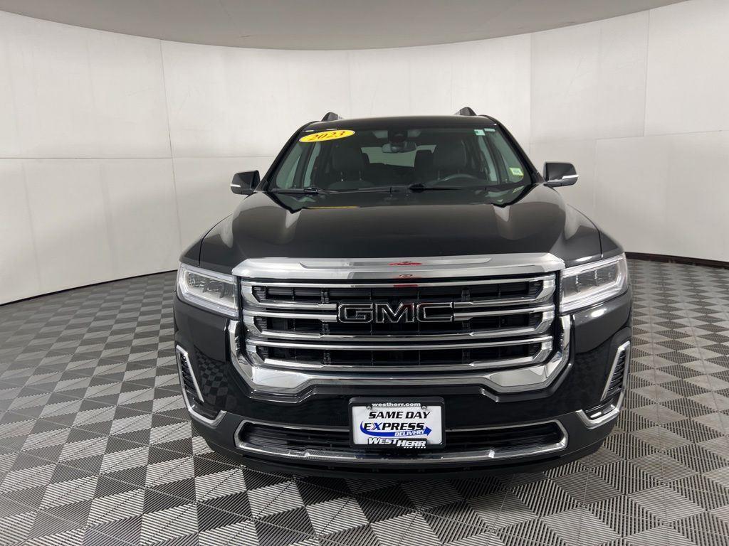Used 2023 Ebony Twilight Metallic GMC SLE image 19
