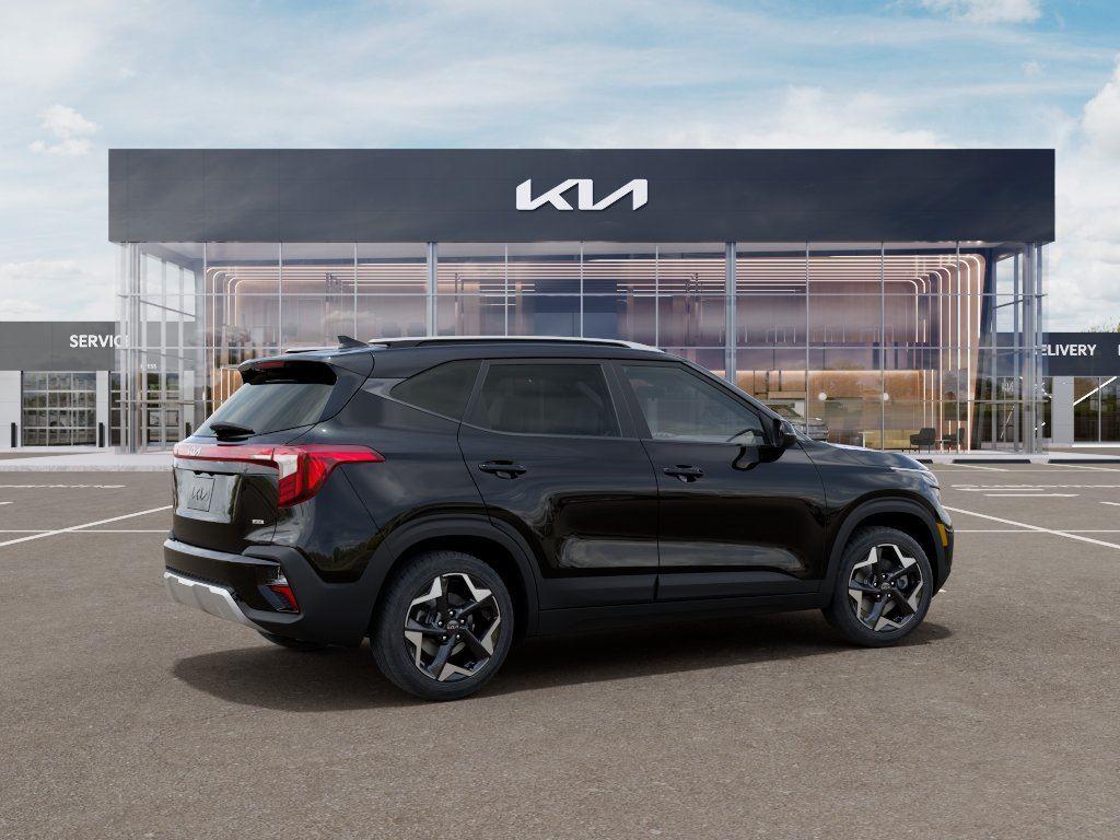 New 2026 Fusion Black Kia S image 6