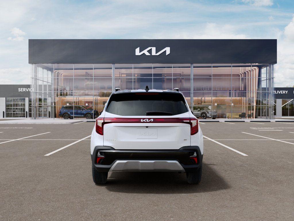 New 2026 Clear White/Fusion Black Roof Kia S image 5