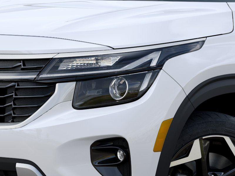 New 2026 Clear White/Fusion Black Roof Kia S image 10