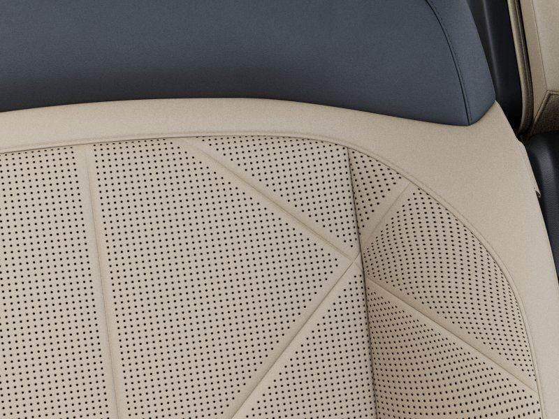 New 2027 Ivory Silver Kia EX image 24