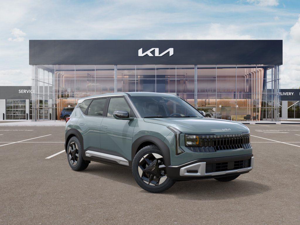 New 2027 Iceberg Green KIA  image 8