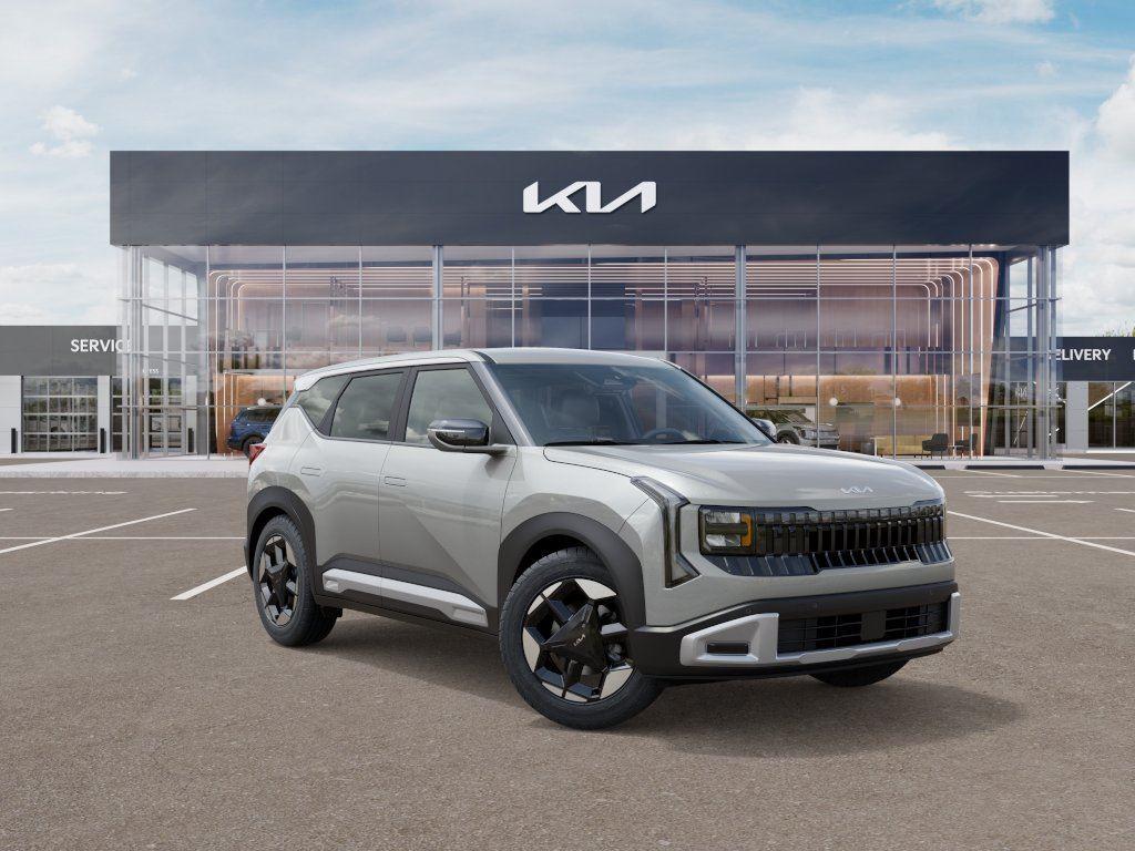 New 2027 Ivory Silver KIA  image 8