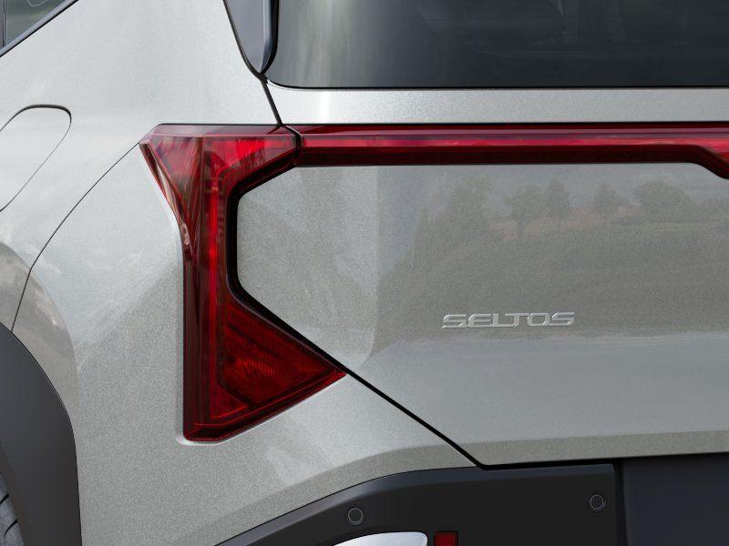 New 2027 Ivory Silver KIA  image 11