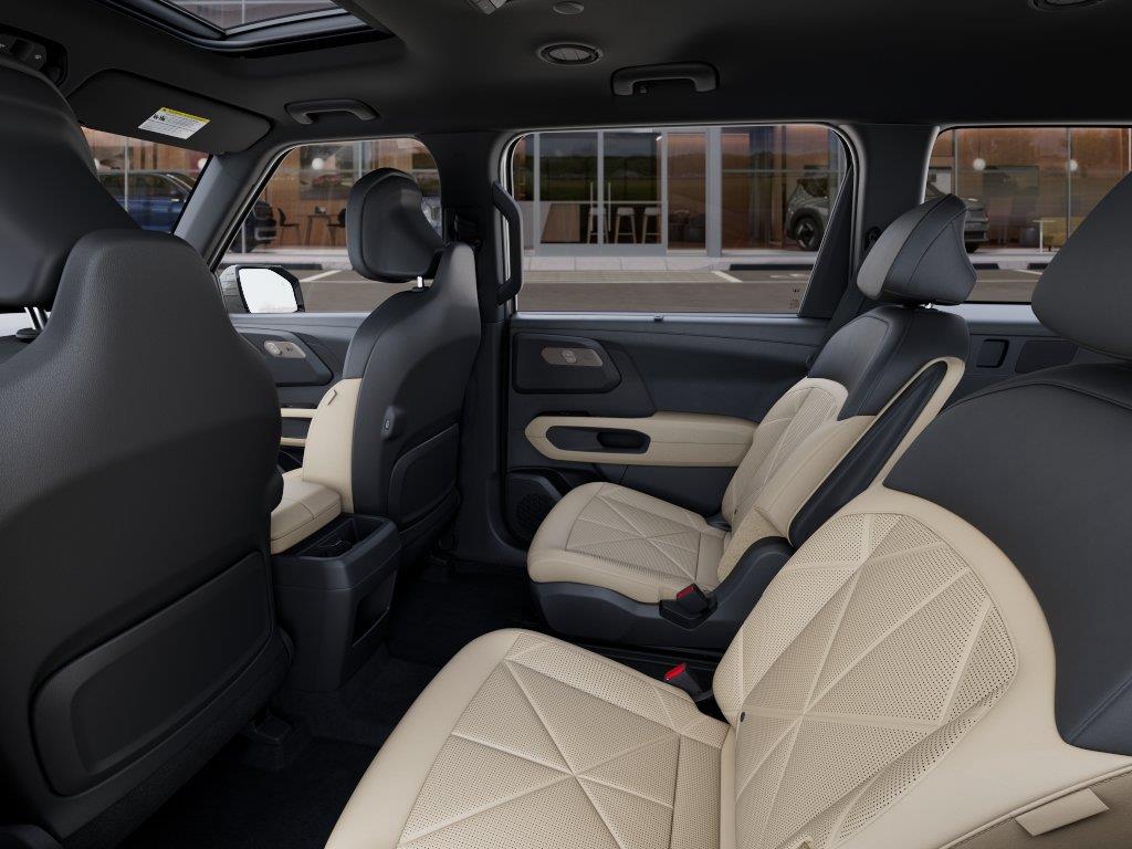 New 2027 Ivory Silver Kia EX image 18