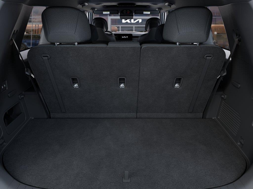 New 2027 Ebony Black Kia S image 19