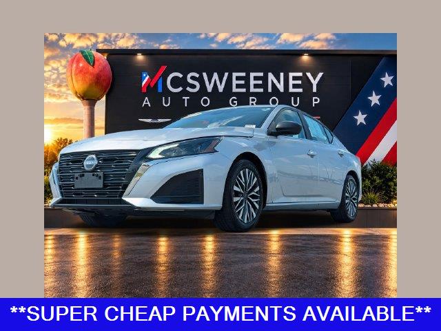 Brilliant Silver Metallic 2025 Nissan Altima Sedan Front-Wheel Drive Continuously Variable Transmission