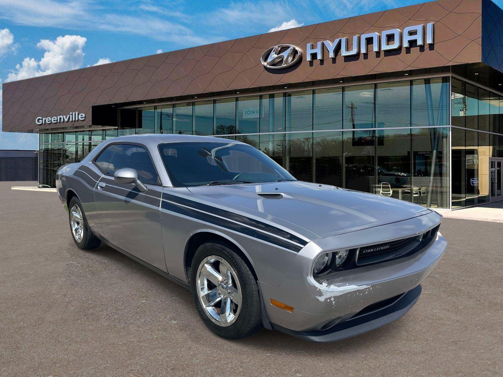Billet Silver Metallic 2013 Dodge Challenger Coupe Rear-Wheel Drive 5-Speed Automatic