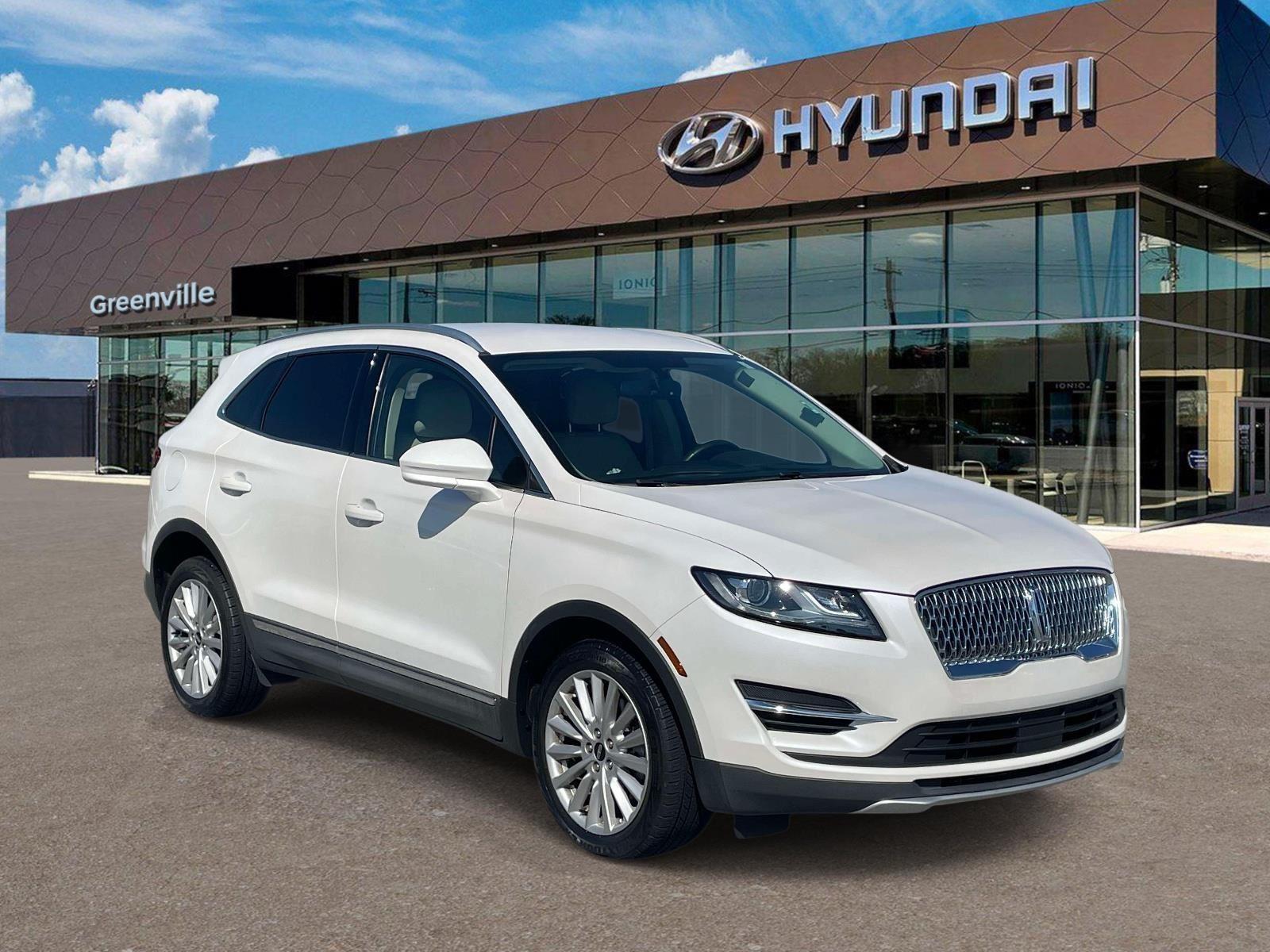 White Platinum Metallic Tri-Coat 2019 Lincoln MKC SUV / Crossover Front-Wheel Drive 6-Speed Automatic