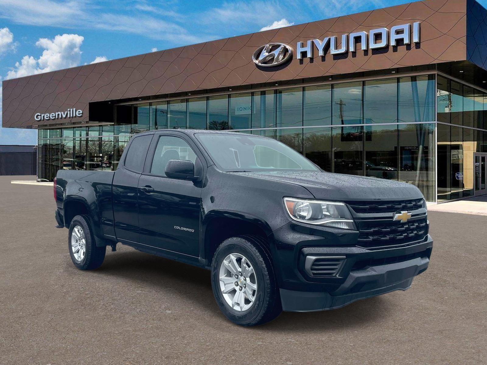 Black 2022 Chevrolet Colorado Pickup Truck 4X2 6-Speed Automatic