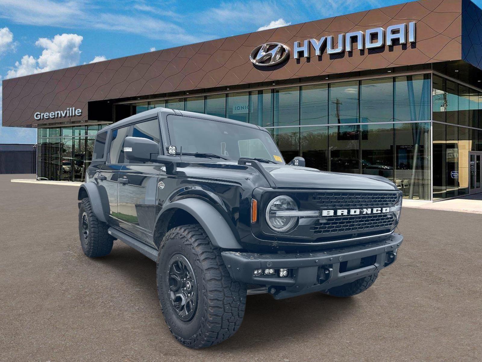 Shadow Black 2024 Ford Bronco SUV / Crossover Four-Wheel Drive Automatic