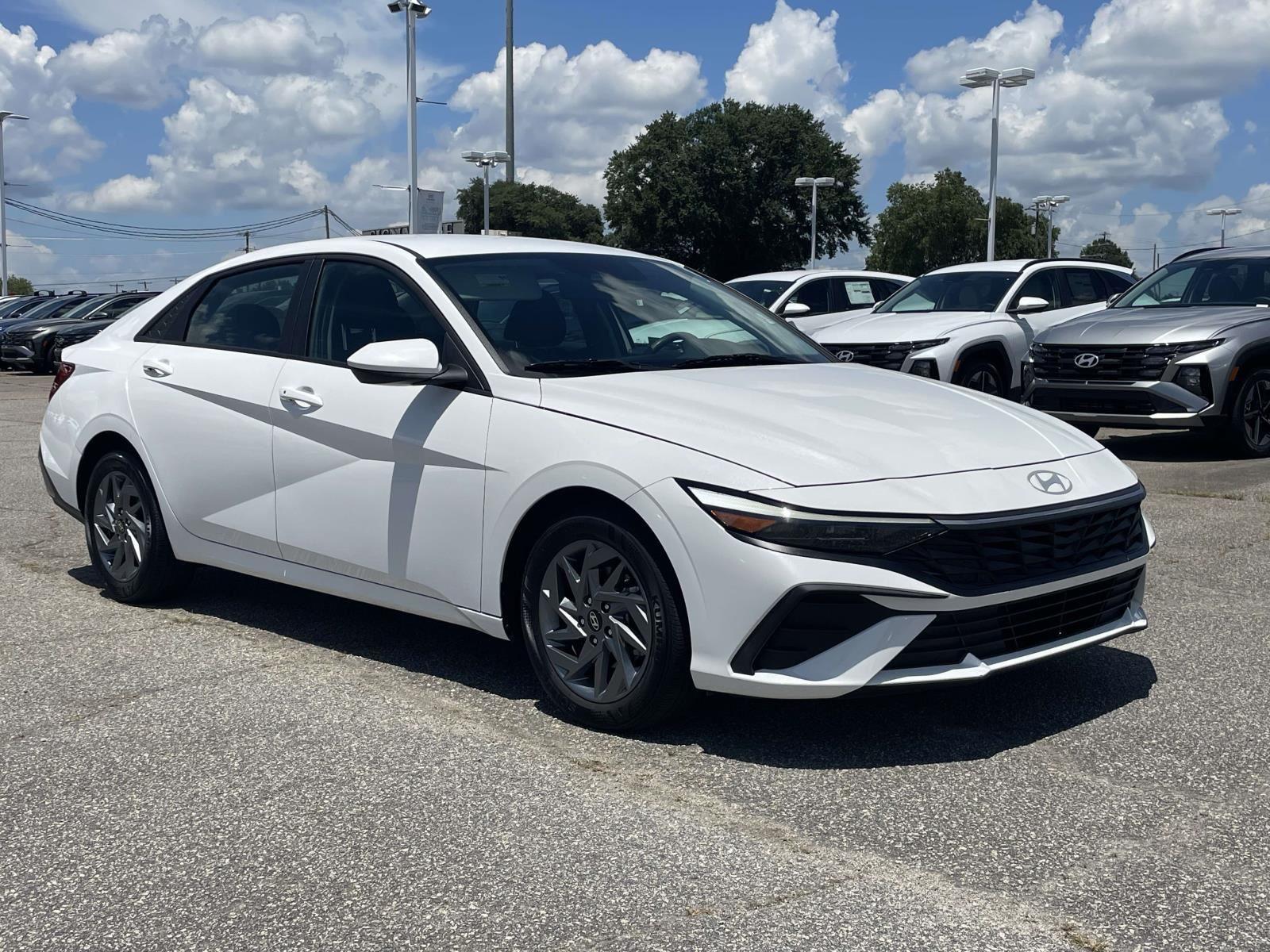 Serenity White 2024 Hyundai Elantra Sedan Front-Wheel Drive Continuously Variable Transmission