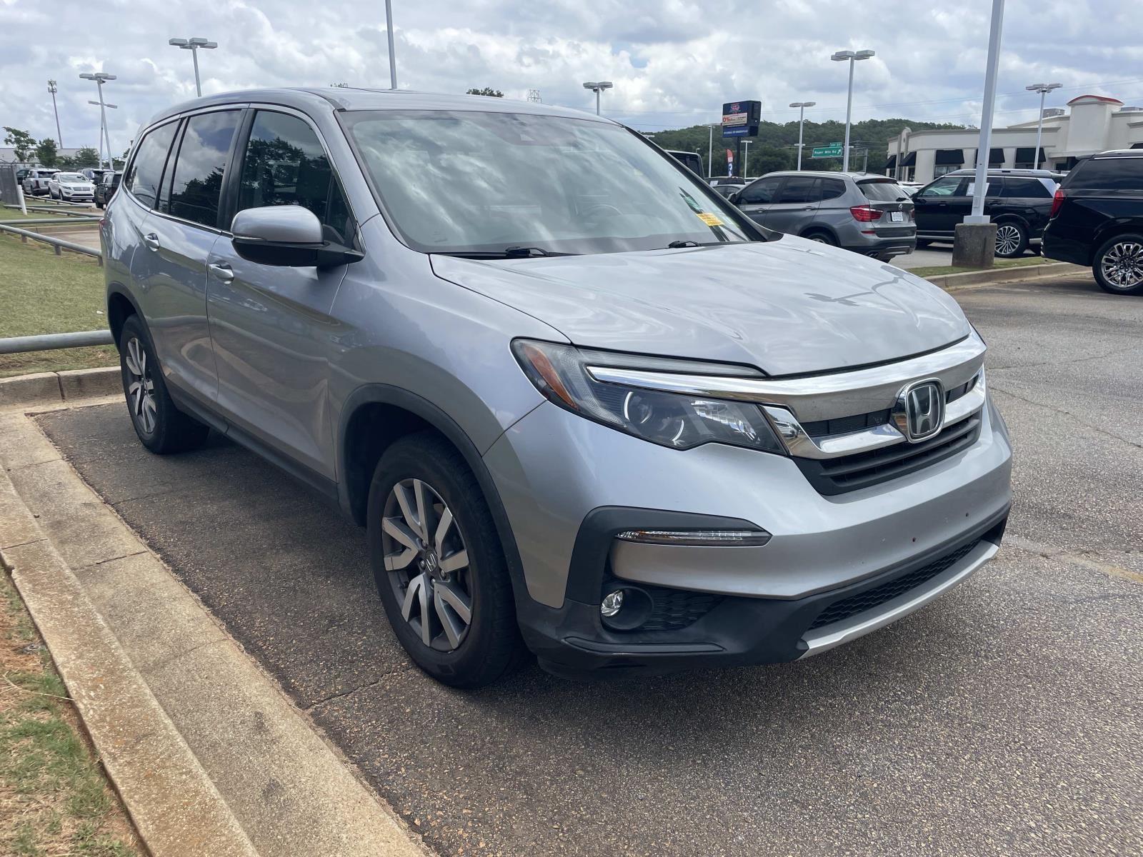 Lunar Silver Metallic 2021 Honda Pilot SUV / Crossover All-Wheel Drive Automatic